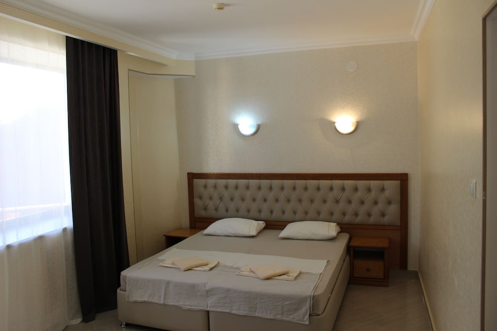 Deluxe Quadruple Room, 1 Bedroom, Mountain View photo 3