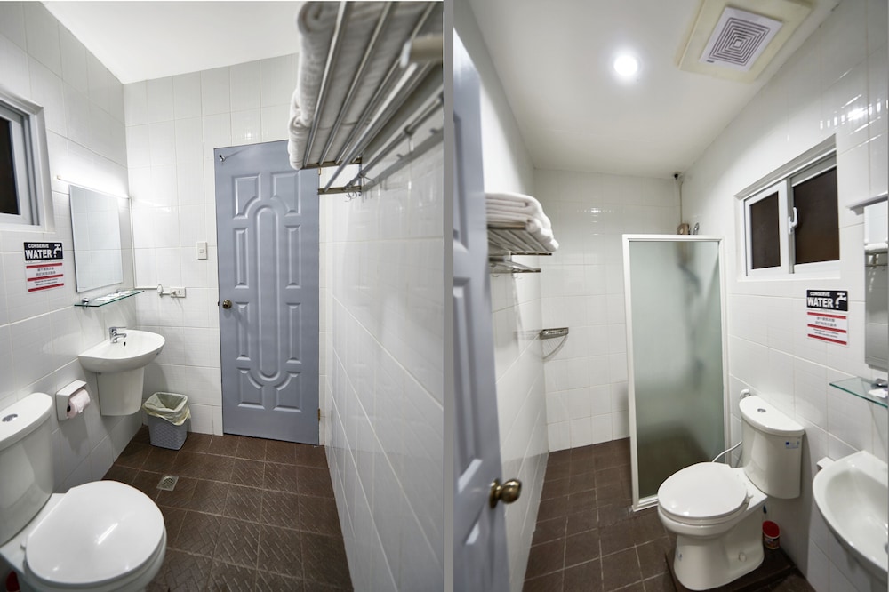 Superior Triple Room, Pool View photo 3