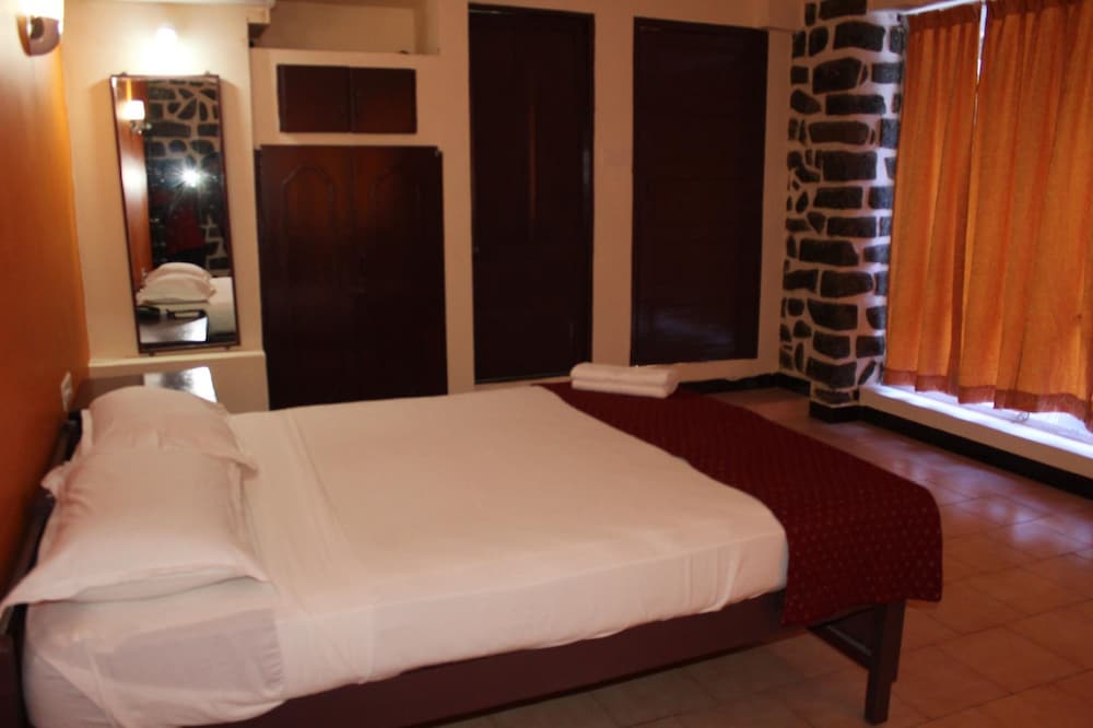 Exotic Pool View Room photo 3