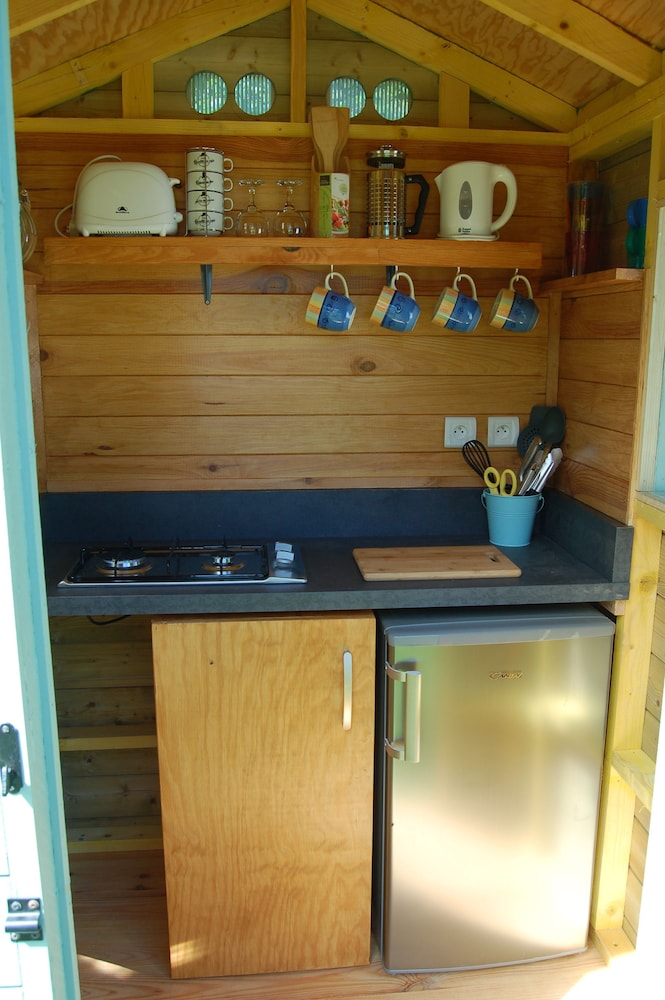 Luxury Tent, Multiple Beds, Non Smoking, Kitchenette photo 2