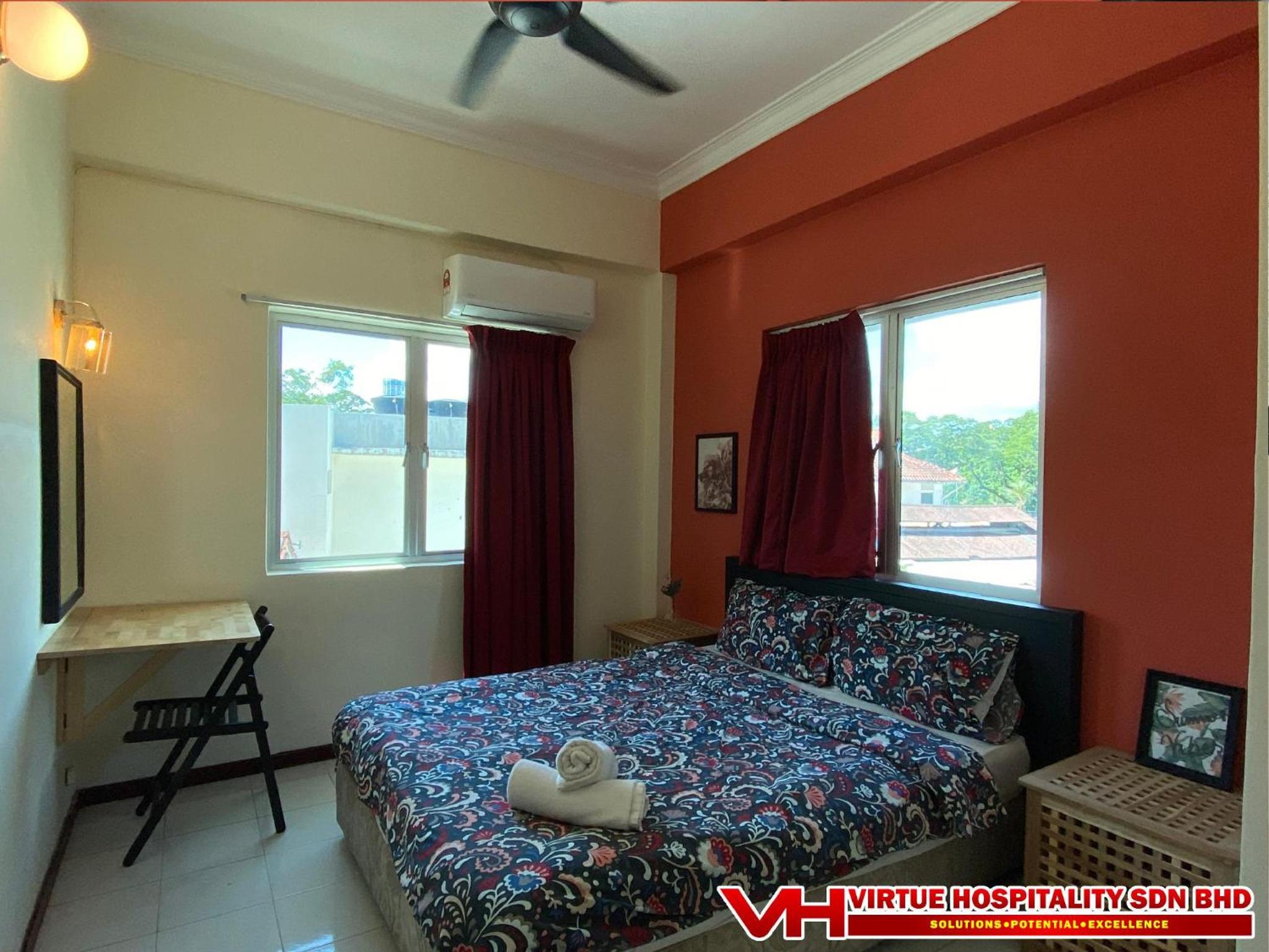 Three-Bedroom Suite - Photo 9