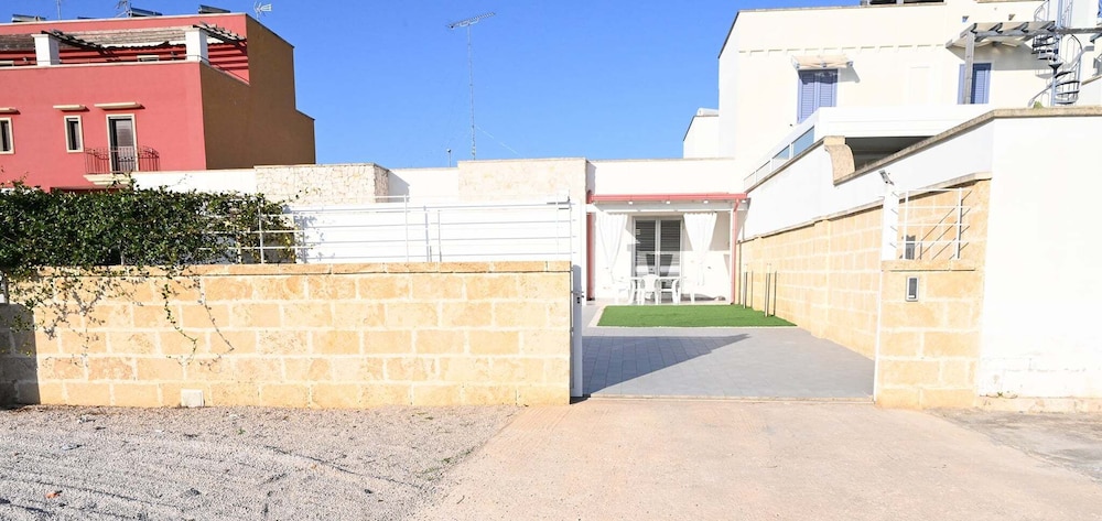 Villa Noire 'bare 900 meter fra de krystalklare vand i Salento, Billede 18