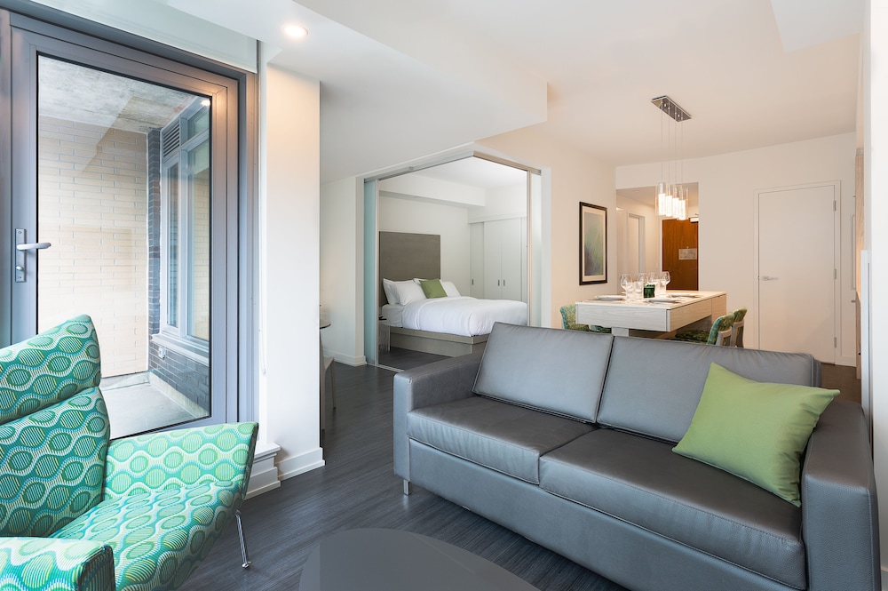 Premium One Bedroom Balcony photo 2