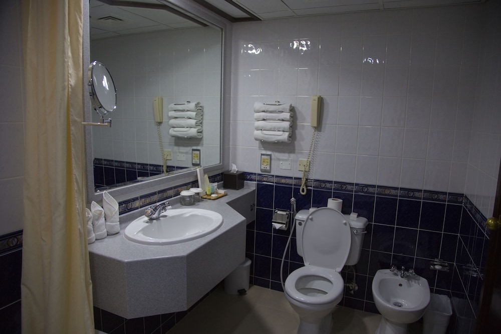 SUPERIOR SUITES photo 2