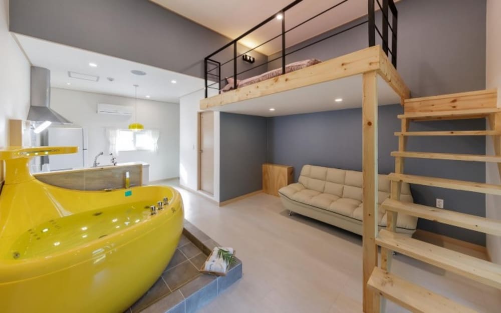 Room (103 (Jet Spa))