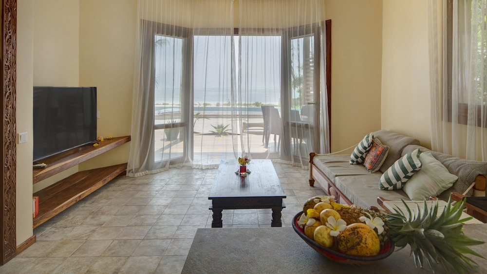 Luxury Villa, 4 Bedrooms, Ocean View, Beachfront