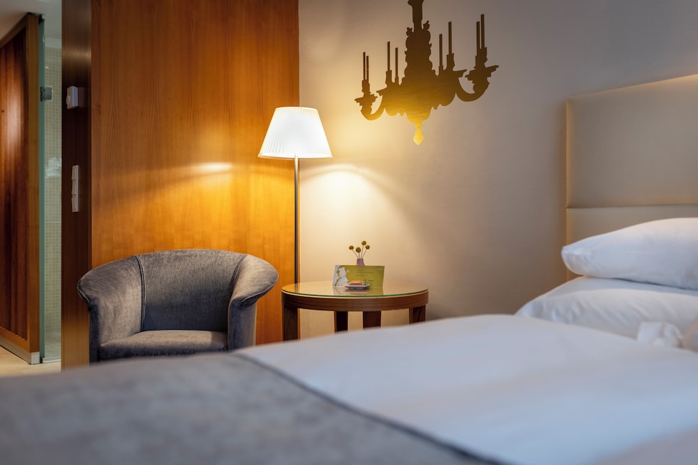 Room (Smart & Cosy) thumbnail 6