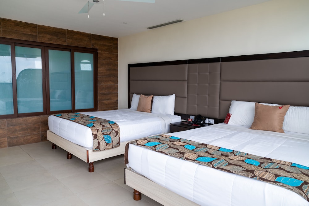 Senior Suite, 2 Queen Beds