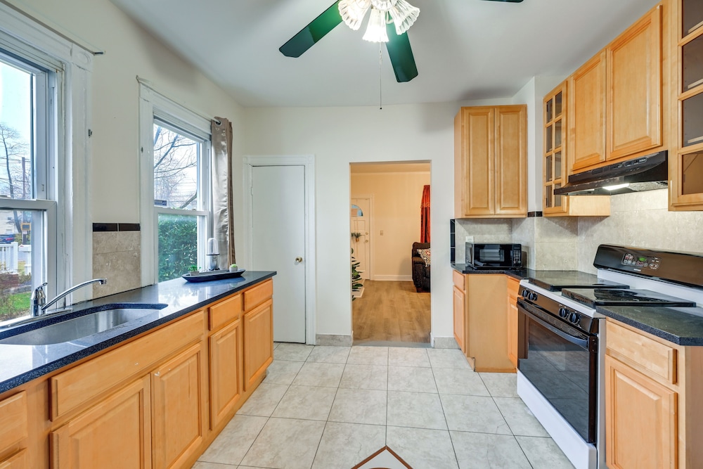 House (4 Bedrooms) photo 2