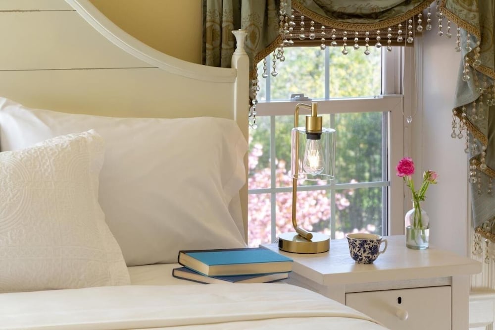 Magnolia Suite photo 2