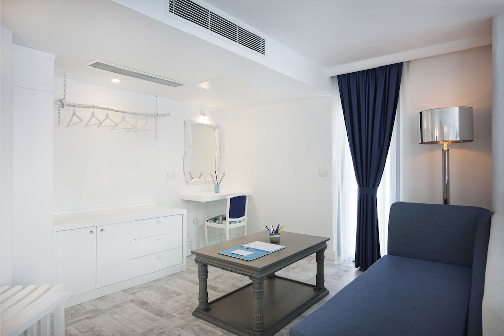 Junior Suite, Teilblick auf das Meer