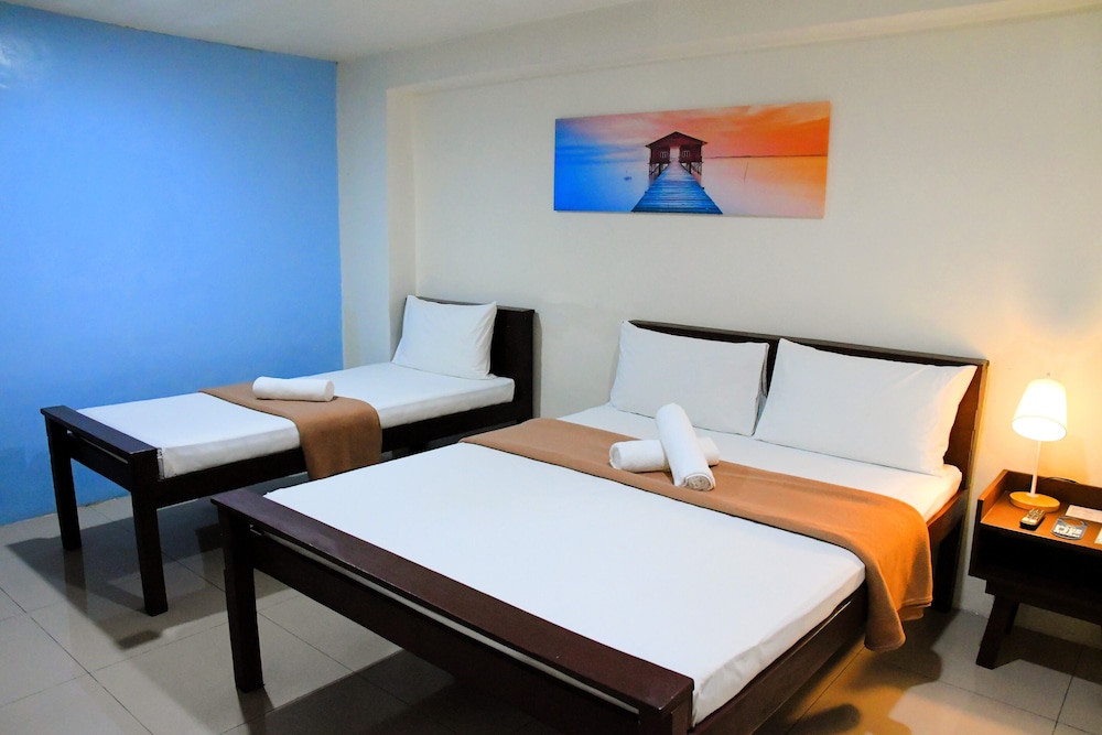 Family Room, Multiple Beds, Non Smoking photo 3