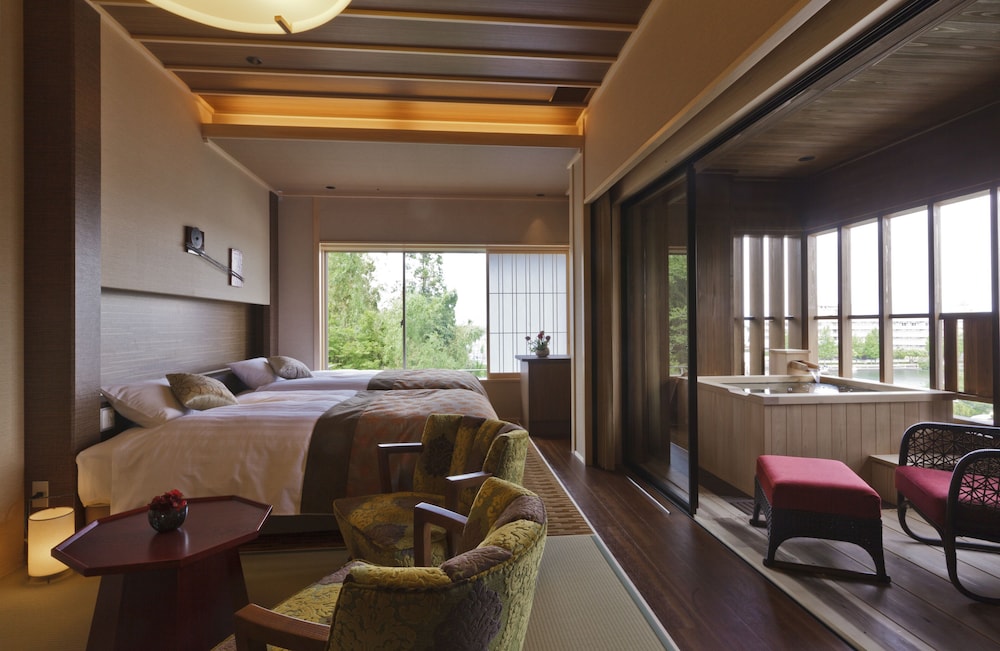 [KAROI Standard floor] Japanese Style Semi Suite with Open Air Bath, Non Smoking - Photo 1