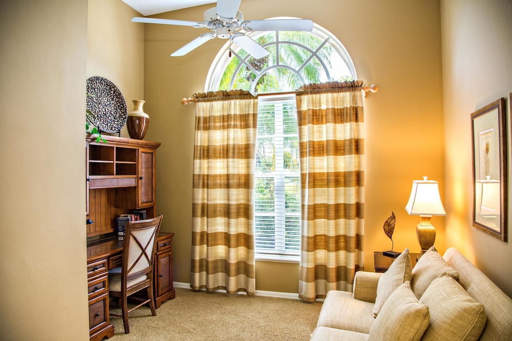 House, 3 Bedrooms photo 1
