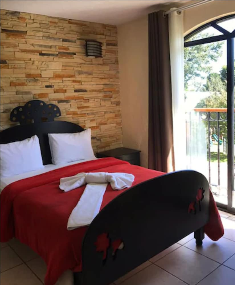 Suite 6A photo 1