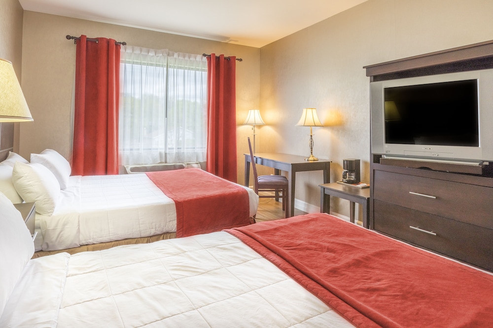 Economy Room, 2 Queen Beds photo 2