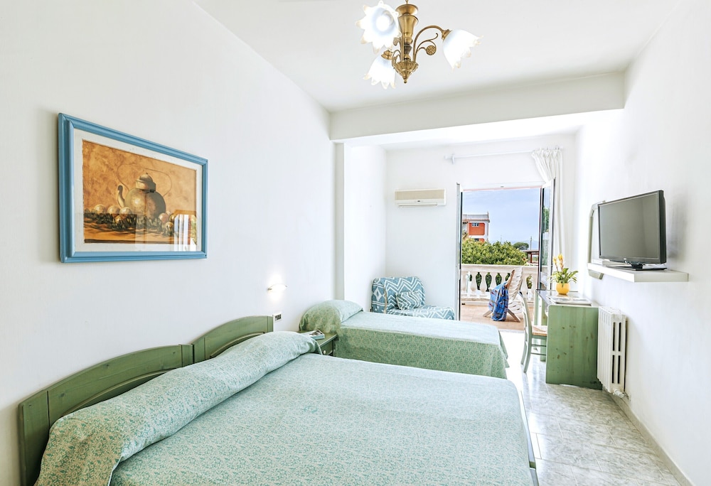 Triple Room, Sea View