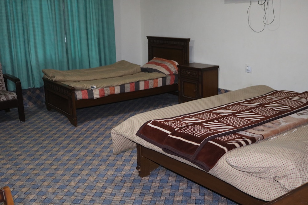 Standard Triple Room - Photo 1