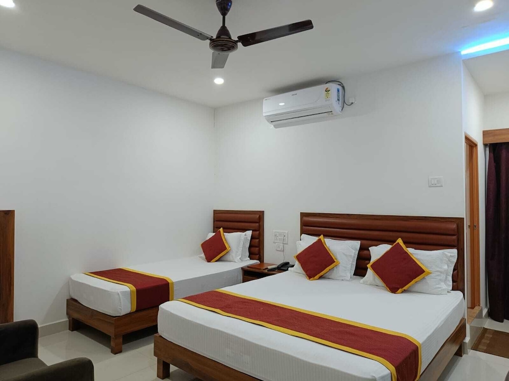 Deluxe Triple Room