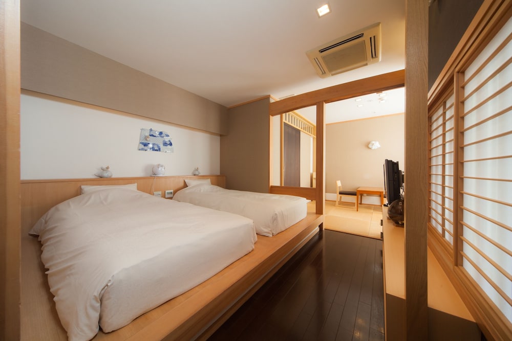 Japanese Modern Room with Private Hot Springs, "Theme: THE GOD OF THE WIND," Non Smoking 37 ㎡【3F】 photo 1
