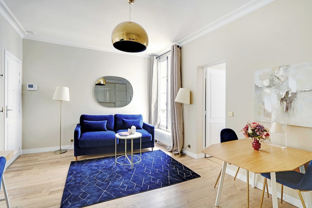 Apartment photo 1