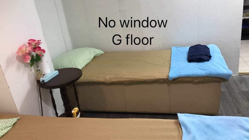 Economy Twin Room photo 2