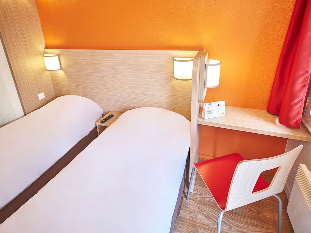 Standard Room, 2 Twin Beds photo 1