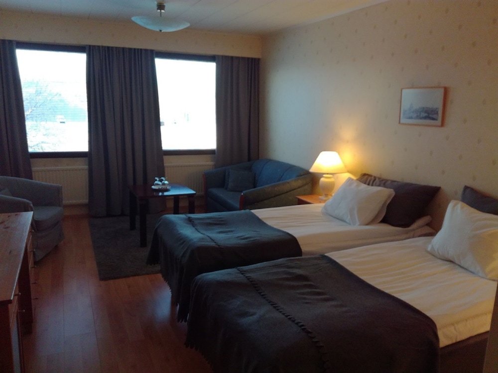 Twin Room - Photo 2