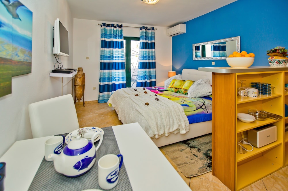Superior Studio Suite, Terrace, Sea View (Mediterranean Moments)