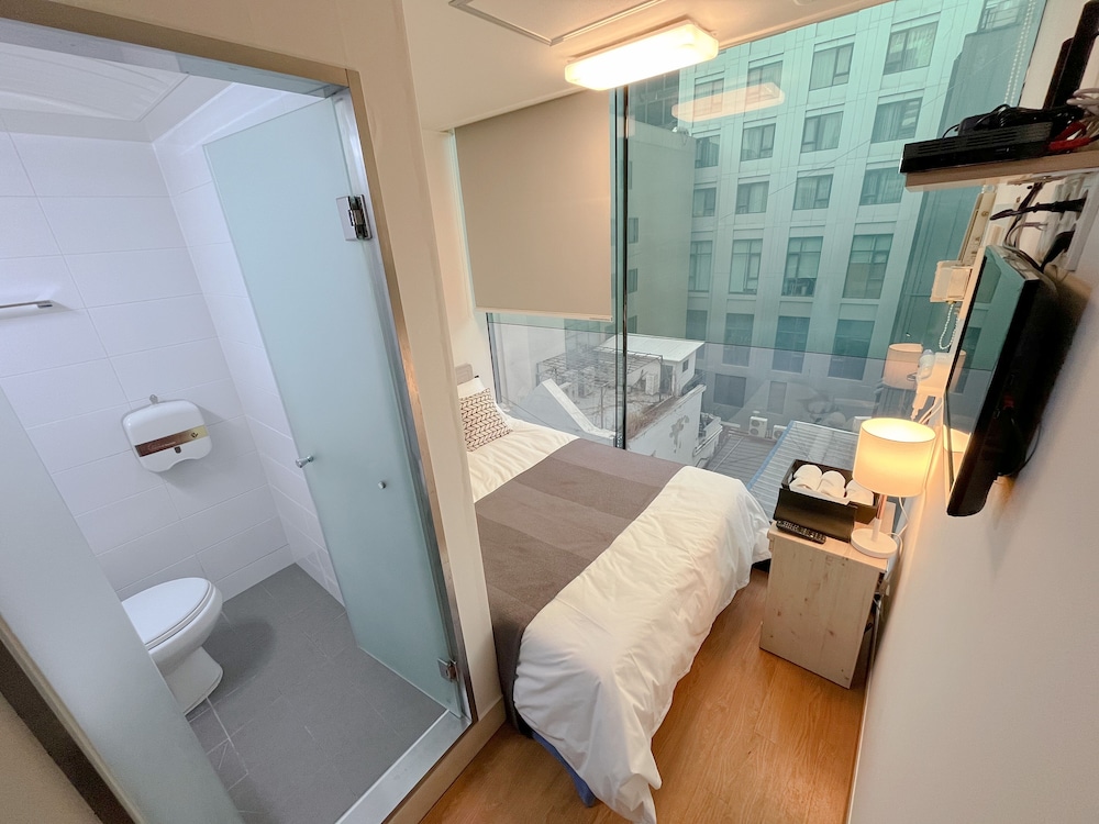 Economy Double Room - Photo 3