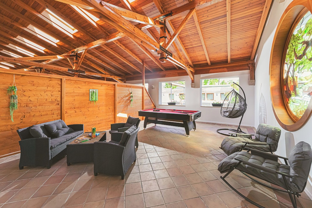 Exclusive Studio Suite, Park View