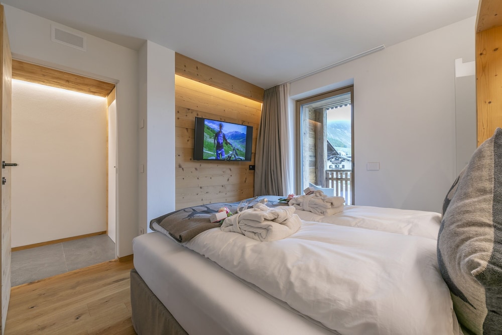 Family Apartment, Multiple Bedrooms, 2 Bathrooms (Lina)