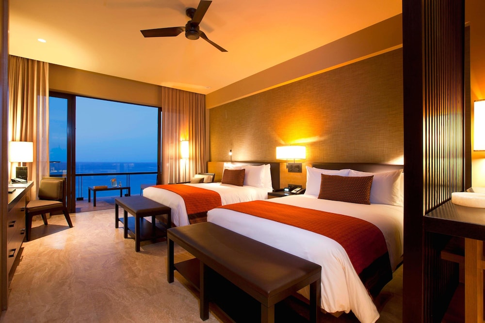 Suite, 1 King Bed With Sofa Bed, Oceanfront
