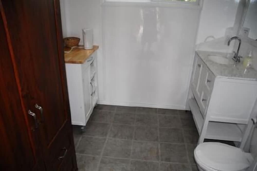 Premium Cabin, Private Bathroom photo 2