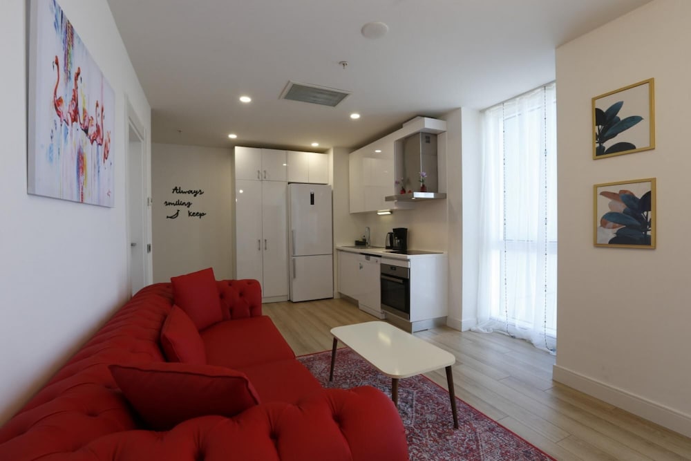 Apartment photo 1