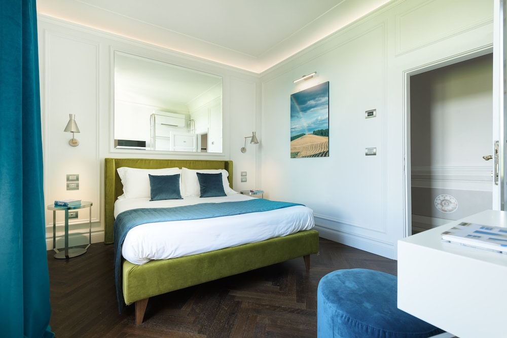 Design Double Room - Photo 18