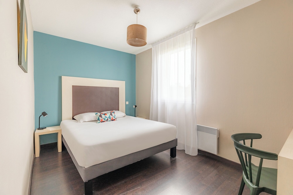 Basic Apartment, 2 Bedrooms - Photo 1