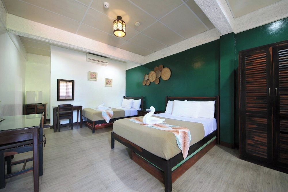 Deluxe Quadruple Room photo 1