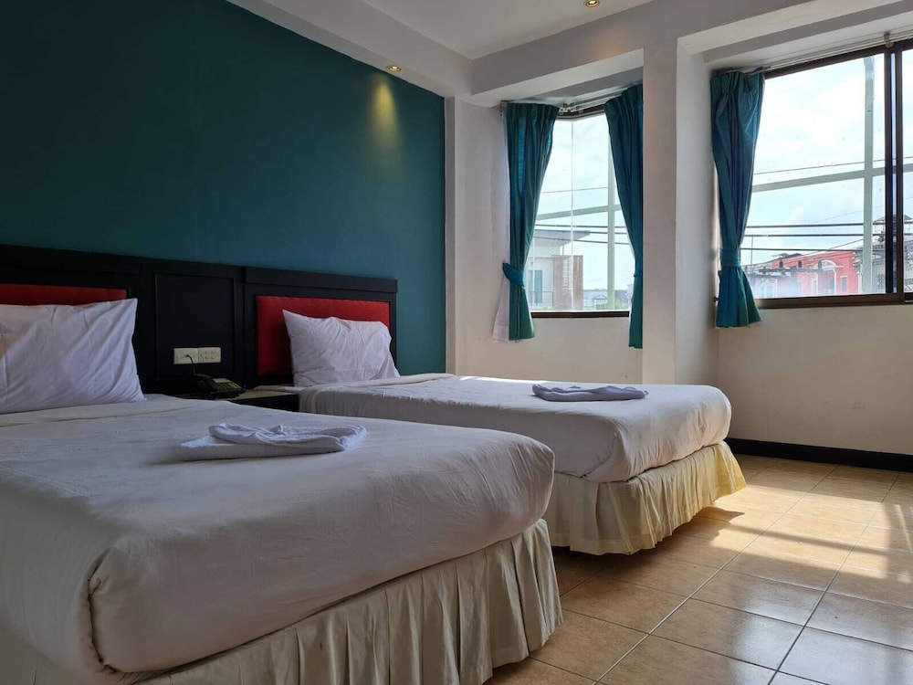 Deluxe Double or Twin Room - Photo 15