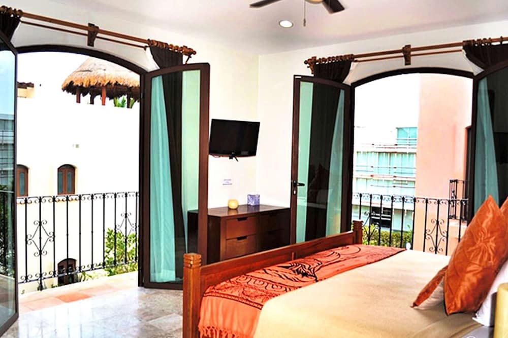 Suite, 2 Bedrooms (Master) - Photo 6