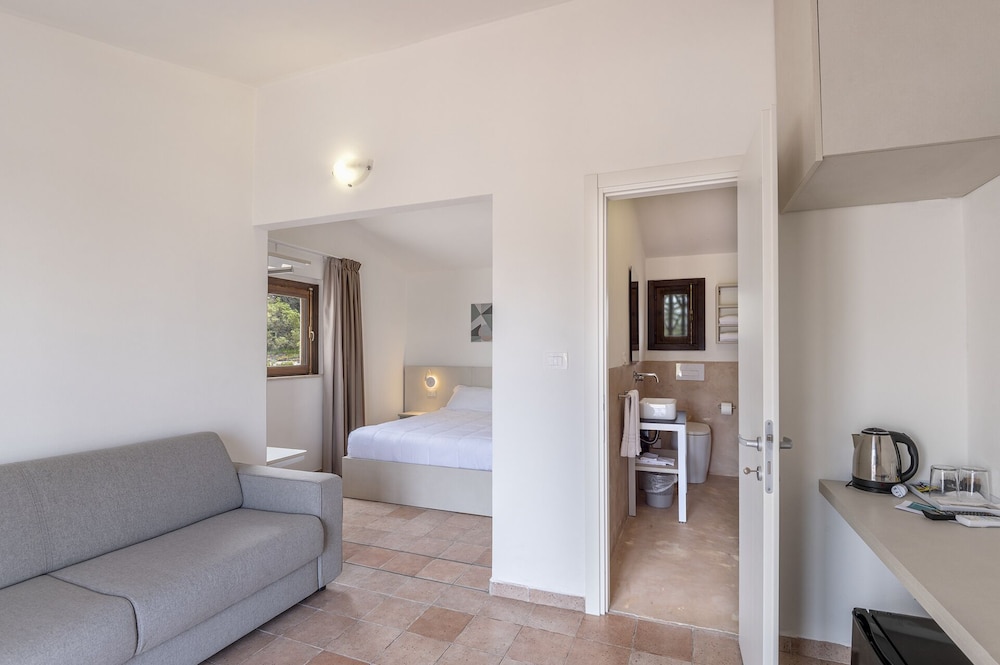Comfort Room - Photo 11