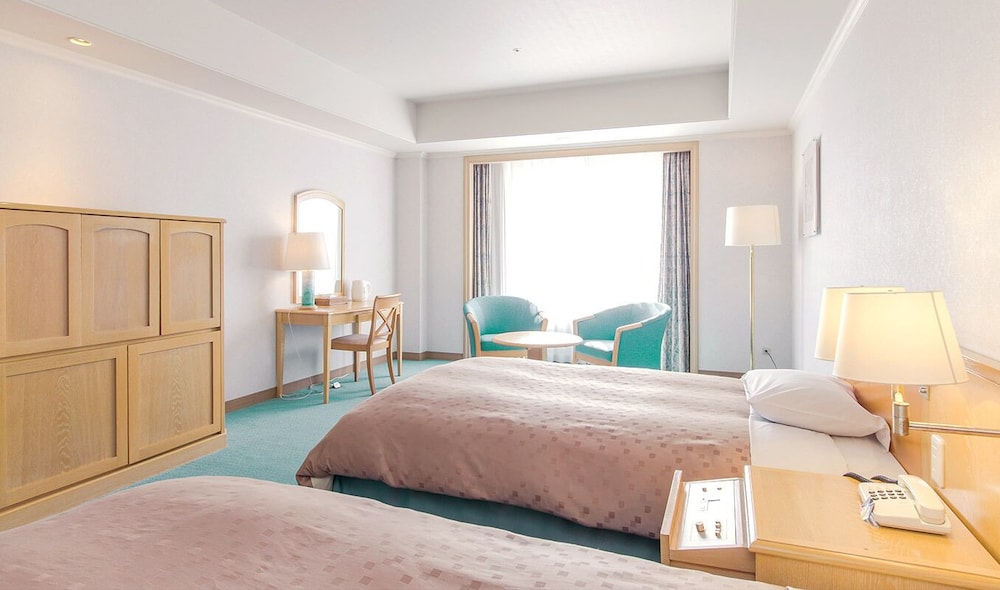 Deluxe Twin Room, Lake View, Non Smoking photo 3