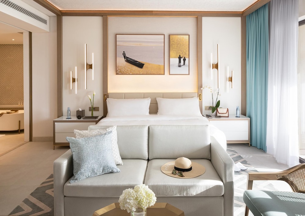 Suite (Gulf Summer House Arabian)