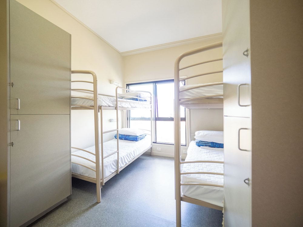 Bed in 4-Bed Mixed Dormitory with Ensuite