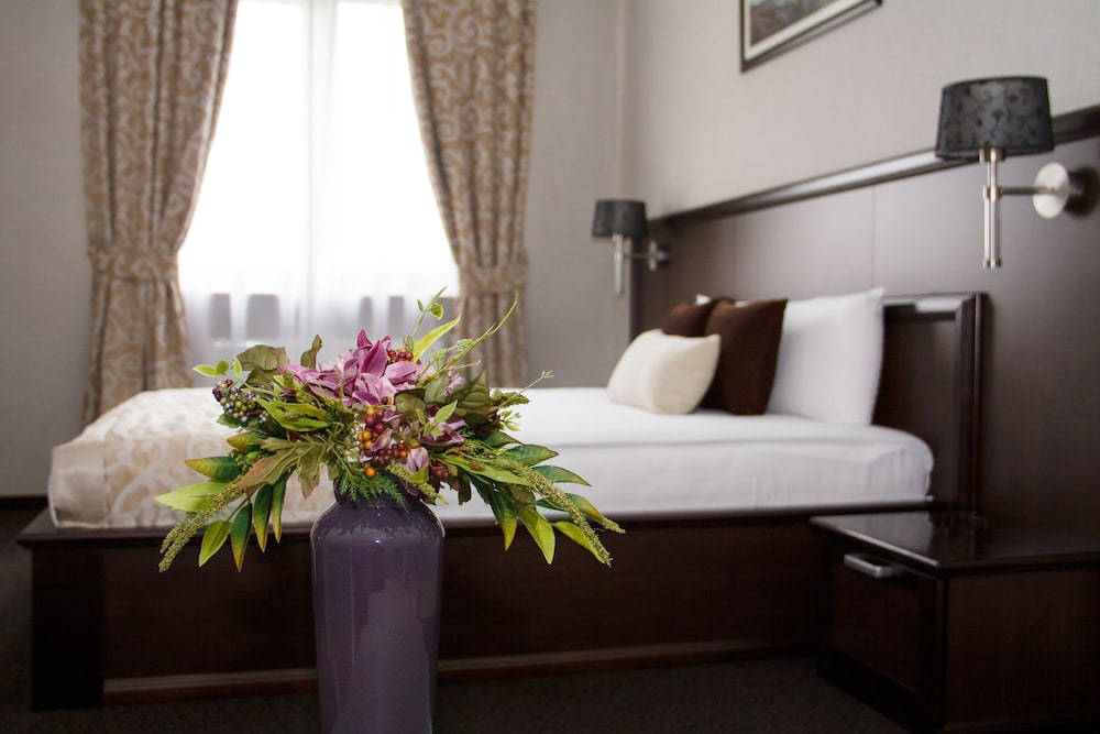 Suite, 1 Bedroom photo 1