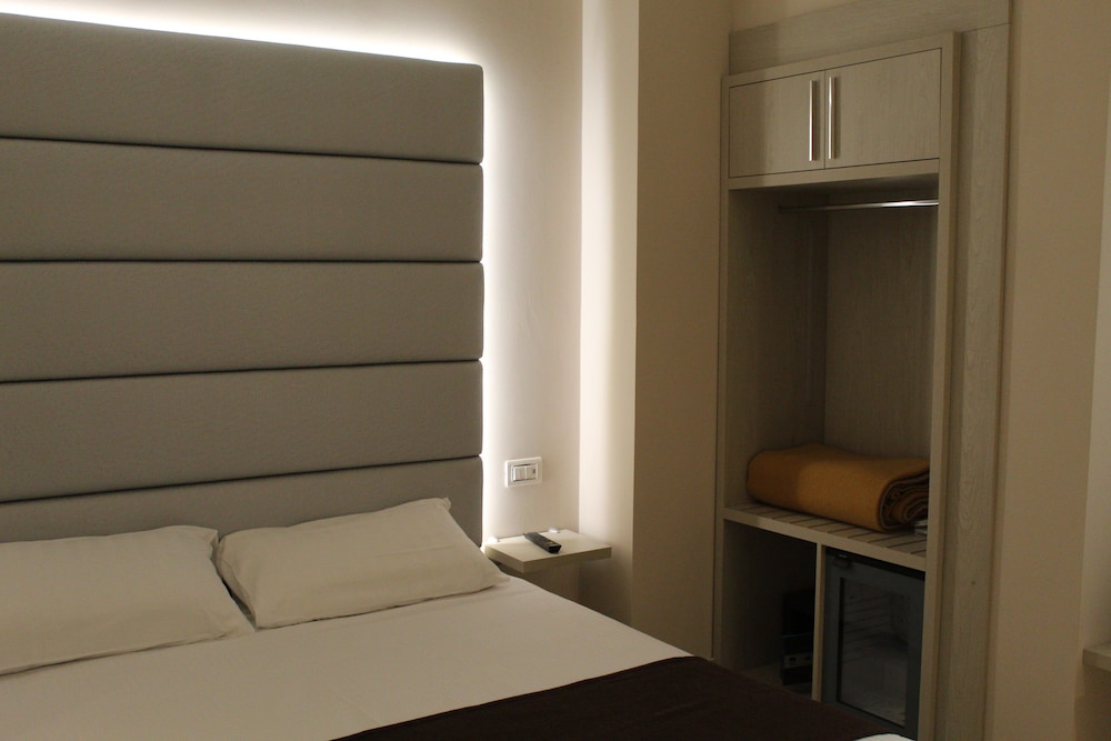 Deluxe Double or Twin Room photo 1