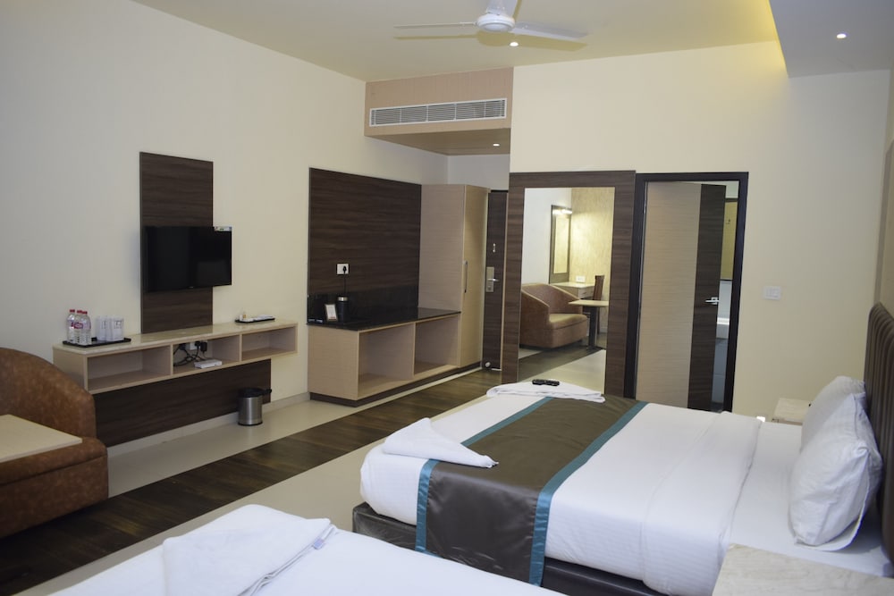 Deluxe Triple Room - Photo 4