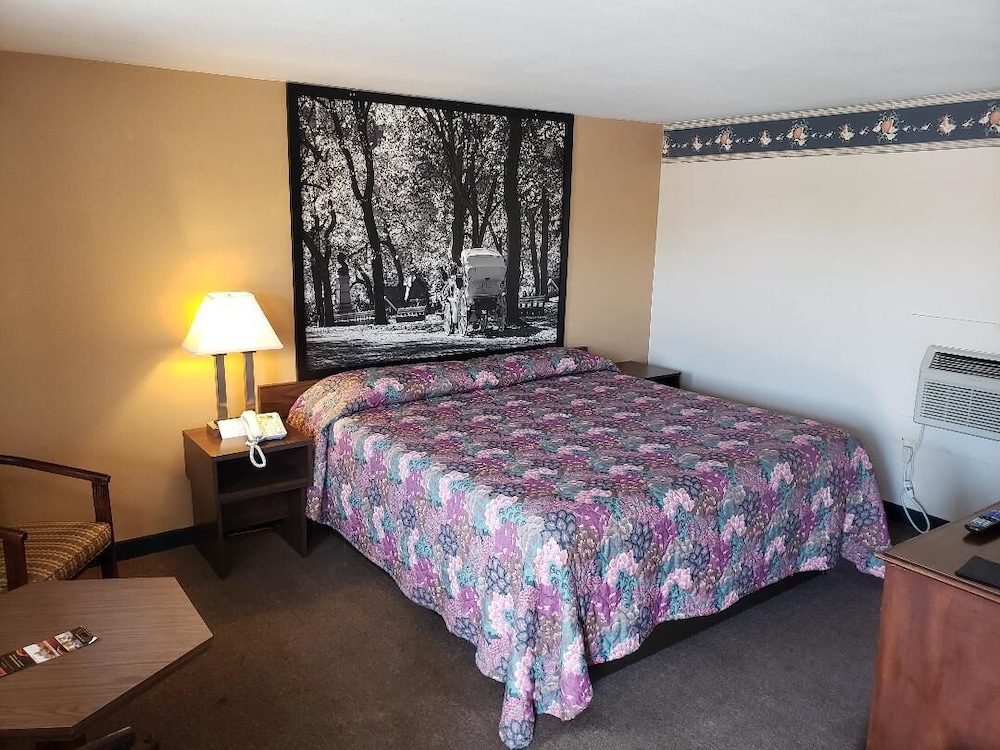 Standard Single Room, 1 Queen Bed photo 1