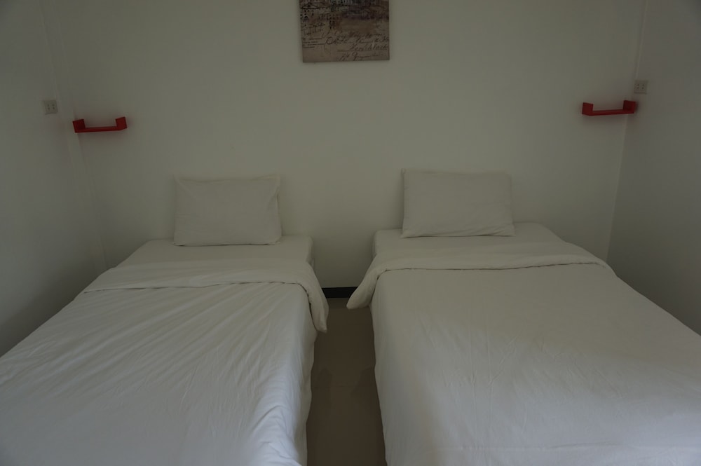 Deluxe Twin Room photo 2