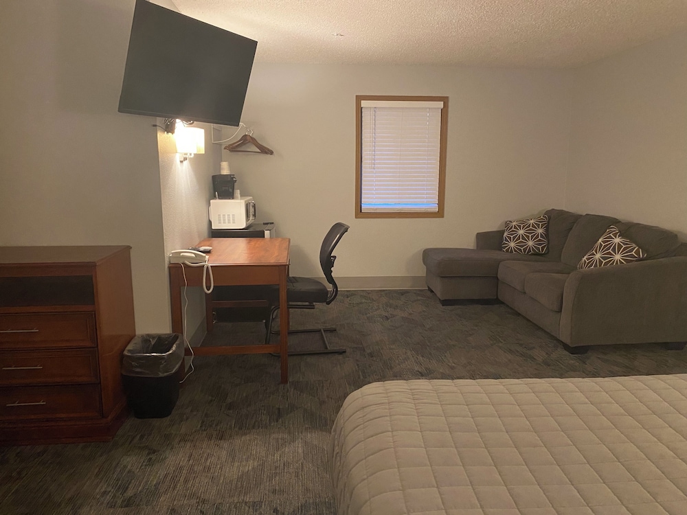 Deluxe Room, 1 King Bed, Non Smoking - Photo 10